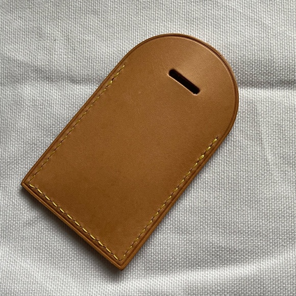 Louis Vuitton Luggage Tag - Picture 4 of 10